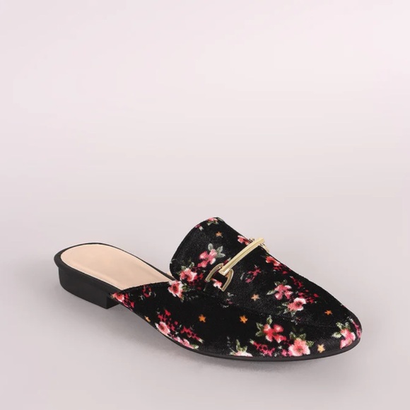 QUPID FLORAL PRINT VELVET HORSEBIT SLIP ON LOAFER MULES - Picture 4 of 7